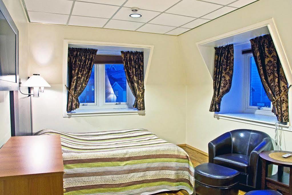 Skansen Hotel トロムソ エクステリア 写真